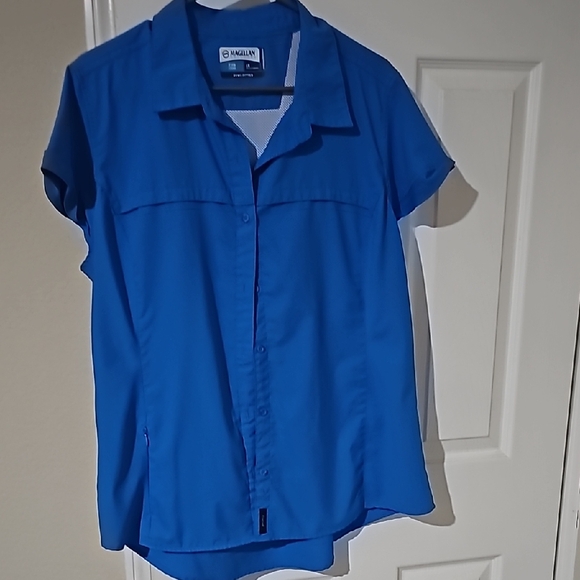 Magellan Outdoors Tops - Magellan Outdoors Blue Short Sleeve Collar Button Down Shirt